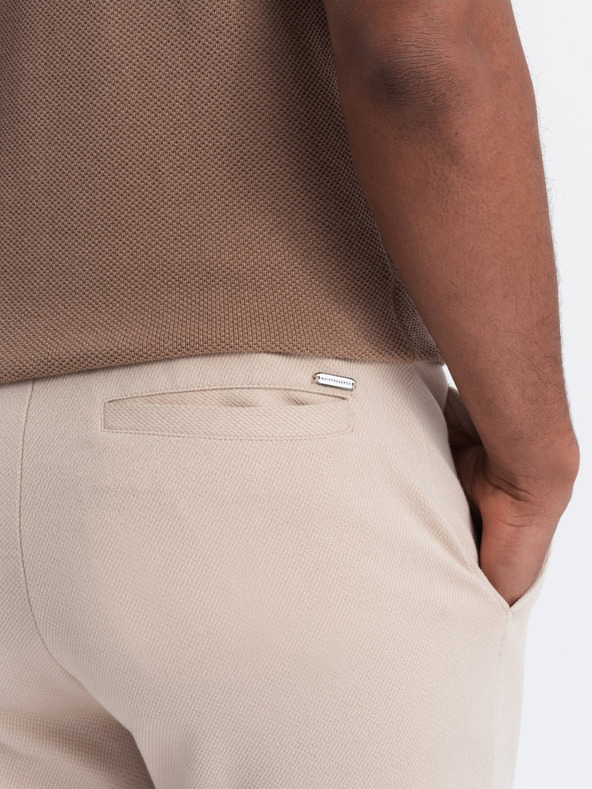 Ombre Clothing Μπεζ ανδρικό παντελόνι καρότο Ombre Clothing