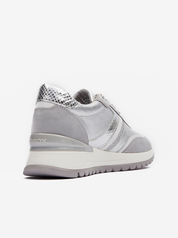 Geox Ασημί γυναικεία αθλητικά Geox Desya