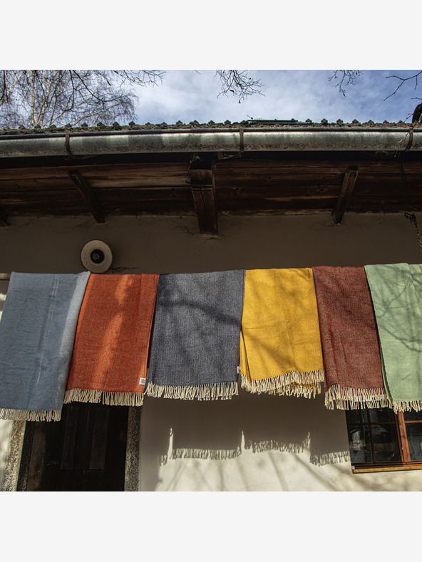 Balkanova Μαλλί κουβέρτα Elma XII - φυσικό σκούρο καφέ