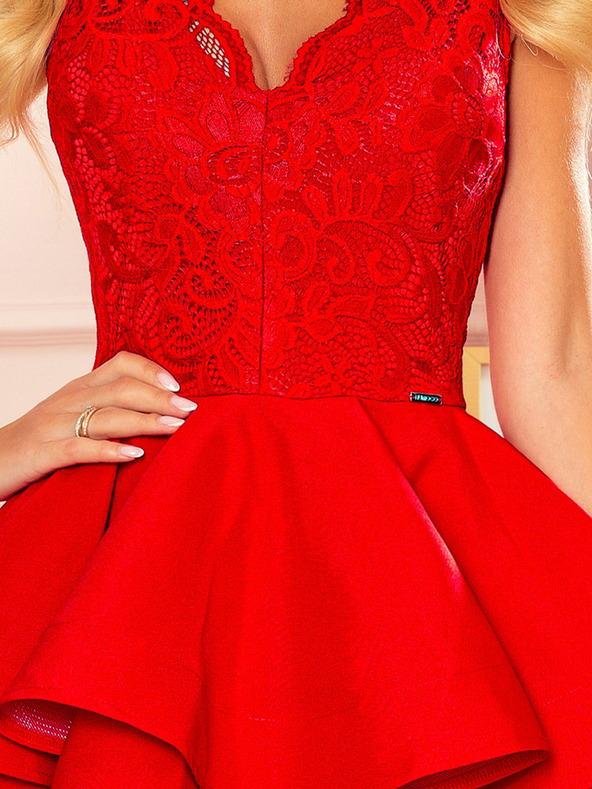 numoco Αποκλειστικό φόρεμα με λαιμόκοψη από δαντέλα - κόκκινο Numoco