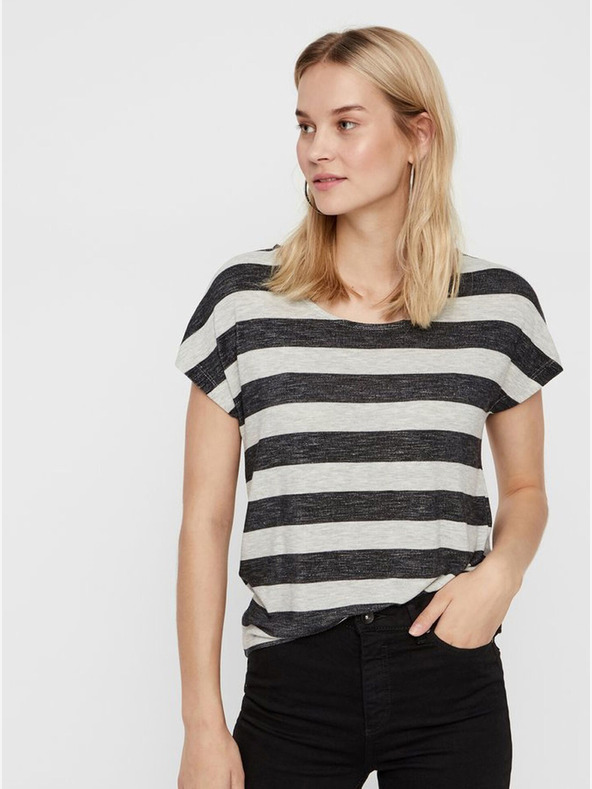 Vero Moda Κρεμ και μαύρο ριγέ T-shirt VERO MODA Wide