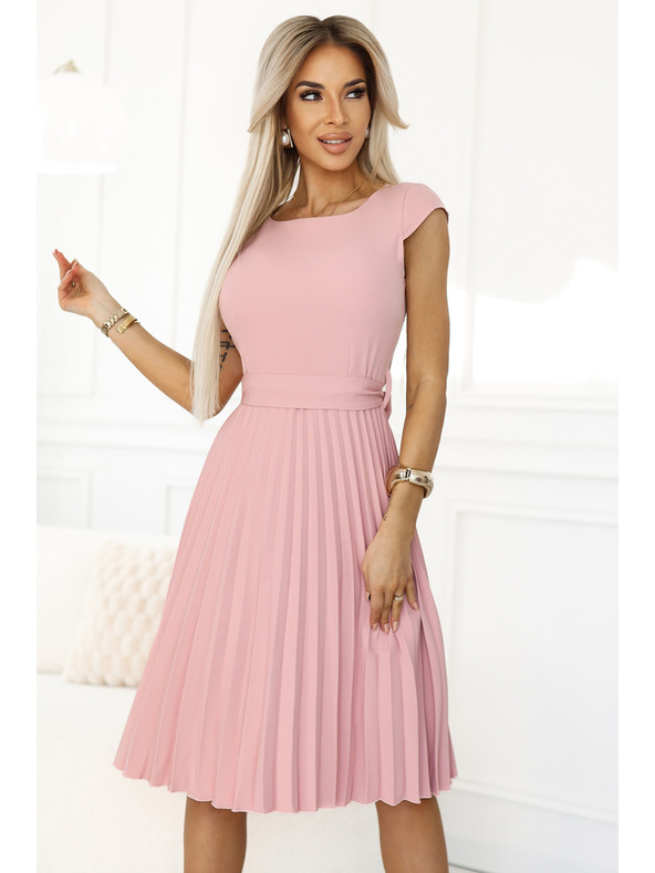 numoco Κλασικό φόρεμα με ζώνη και κοντό μανίκι με ζώνη - ροζ σε σκόνη