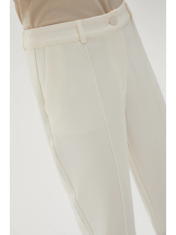 Moodo Women's white pants Moodo