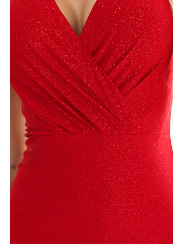 numoco Εφαρμοστό φόρεμα με λαιμόκοψη τύπου τιράντας - κόκκινο με πούλιες