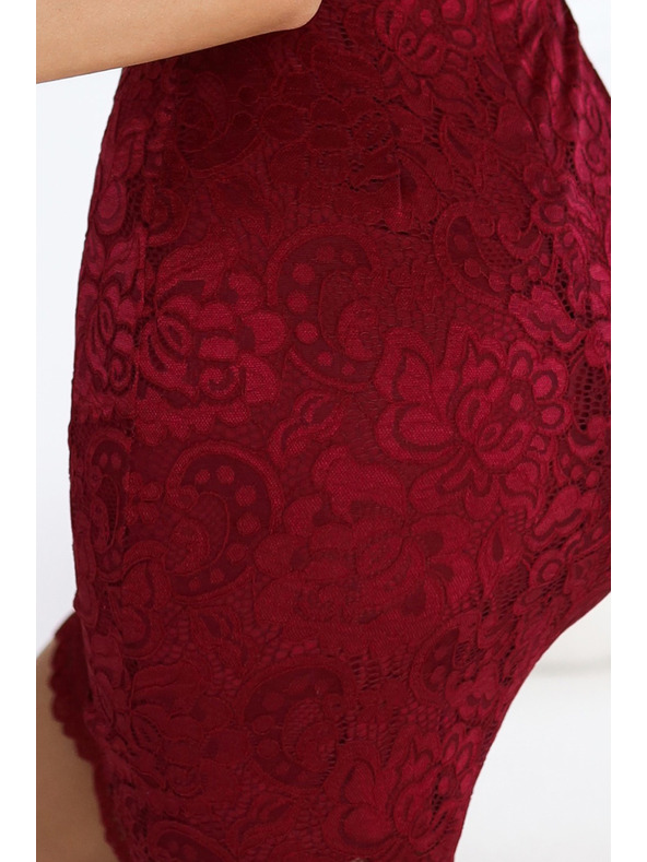 numoco Δαντελένιο εφαρμοστό φόρεμα με κοντά μανίκια και λαιμόκοψη