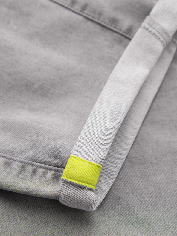 Ombre Clothing Ανδρικό τζιν σορτς με διακοσμητική ραφή - ανοιχτό γκρι