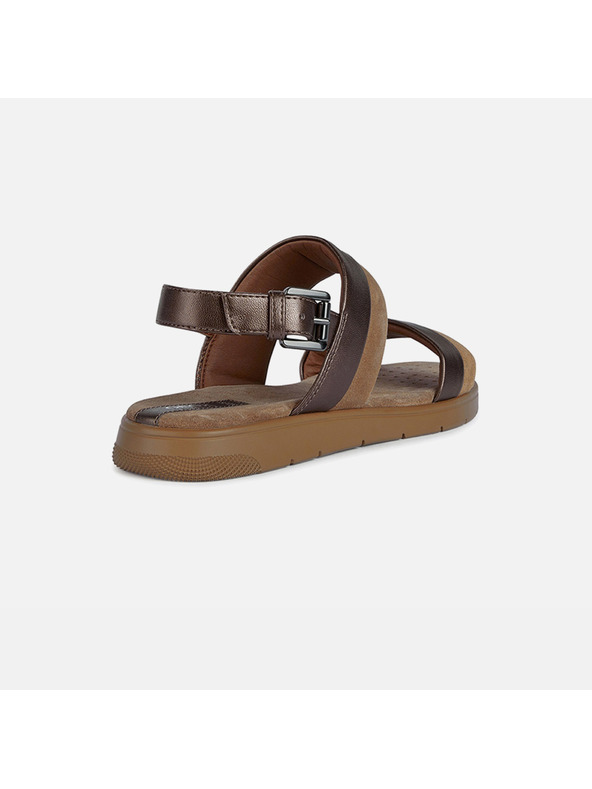 Geox Καφέ γυναικεία σανδάλια με δερμάτινες λεπτομέρειες Geox Dandra