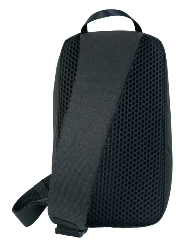 CabinZero Μαύρο σακίδιο πλάτης CabinZero Classic One Shoulder (11L)